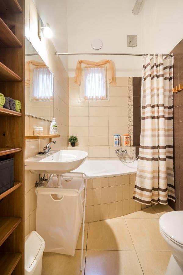 Park View Apartment With Sauna, A/C Будапеща Екстериор снимка
